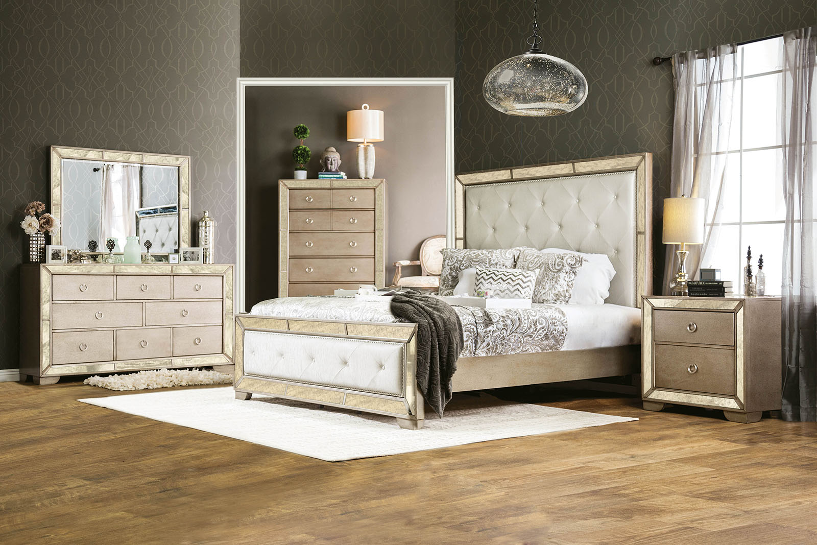 (image for) Loraine Qn. 4Pc 