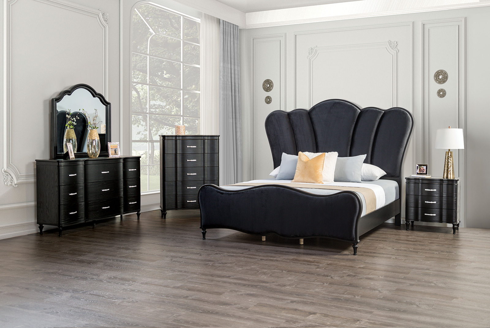 (image for) Eleanora Black Qn. 4Pc 