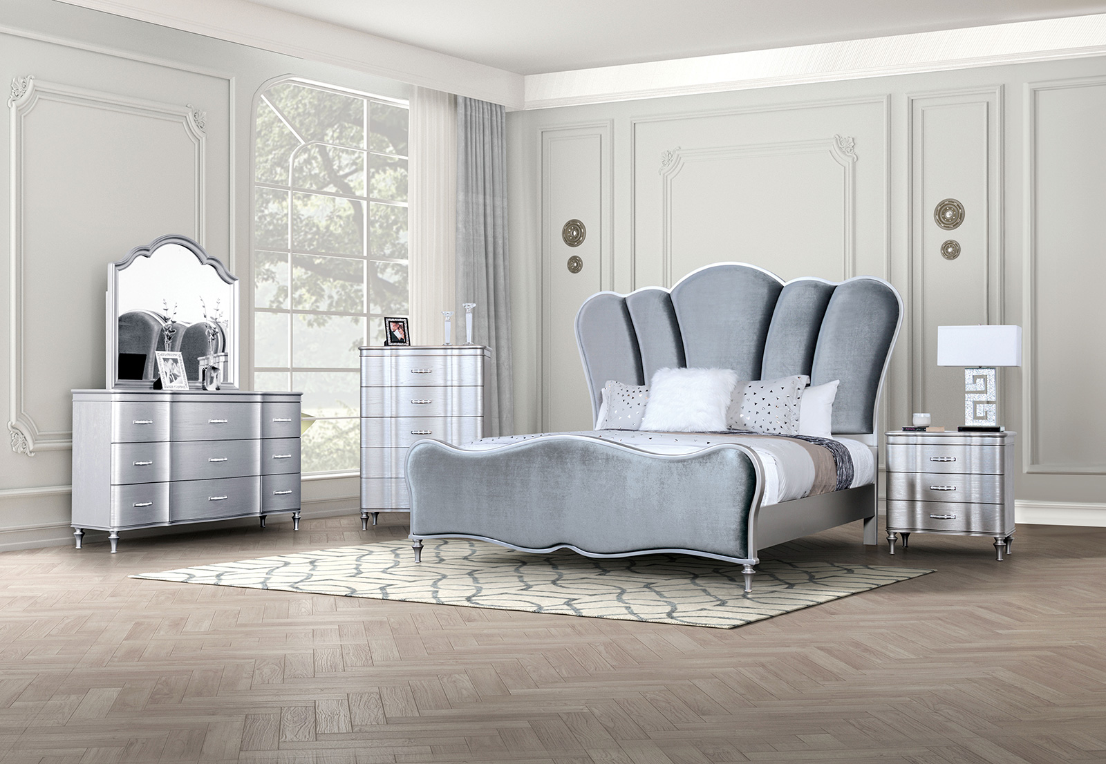 (image for) Eleanora Silver Qn. 4Pc 