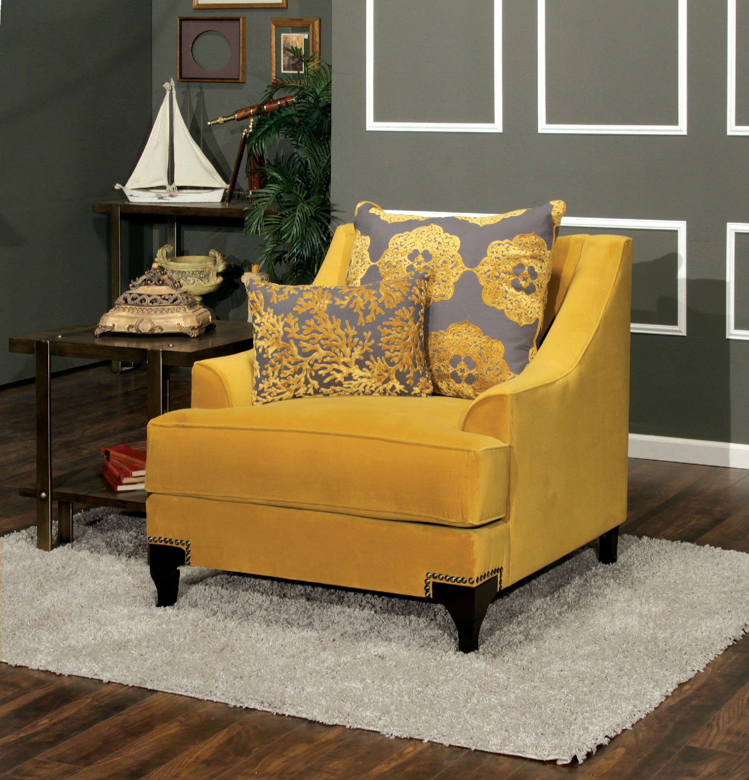 (image for) Wolver Gold Chair