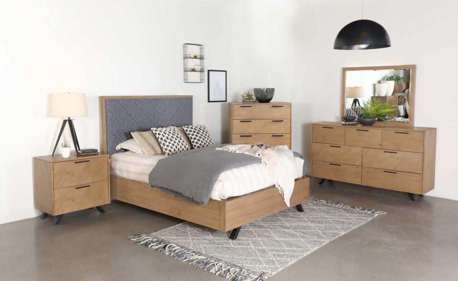 Modal Additional Images for Taylor Wood Queen Panel Bed Light Honey Brown
