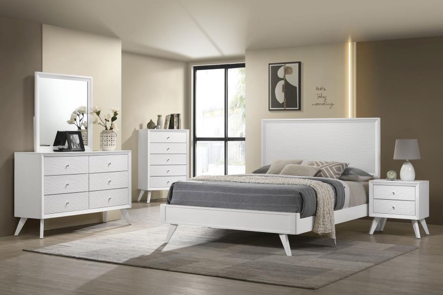 Modal Additional Images for Janelle Wood Eastern King Panel Bed White